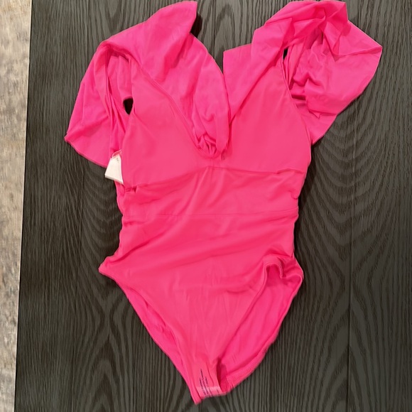 Trina Turk Sway One Piece swimsuit- New Retail $184.00 - Picture 7 of 8